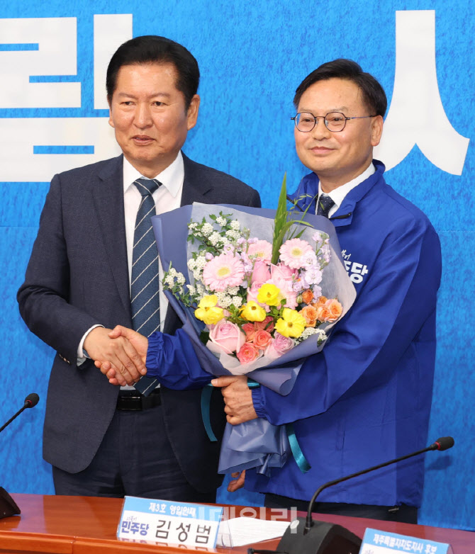 [포토]민주당, '김성범 전 차관 인재영입 발표'