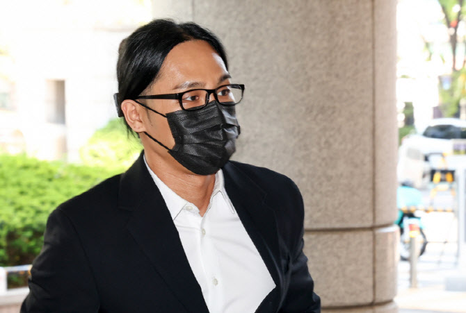 "여기가 경찰서입니까"…'마약 자수' 식케이, 2심서도 징역형 집행유예