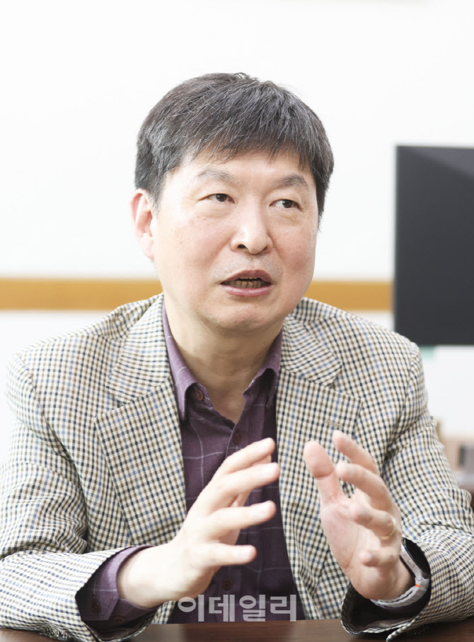 "스튜어드십코드, 실망스러운 수준…국민연금 목소리 키워야"[만났습니다③]