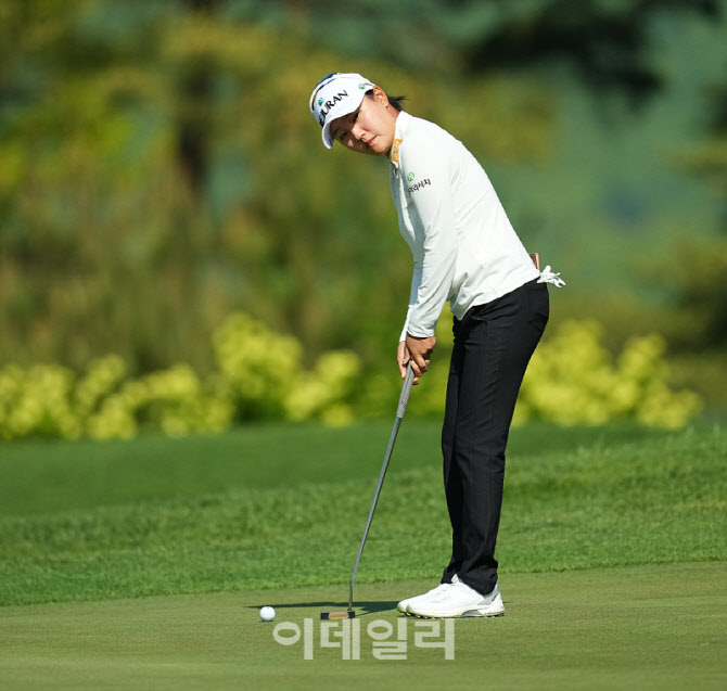 [포토]조혜림,버디를 노려본다