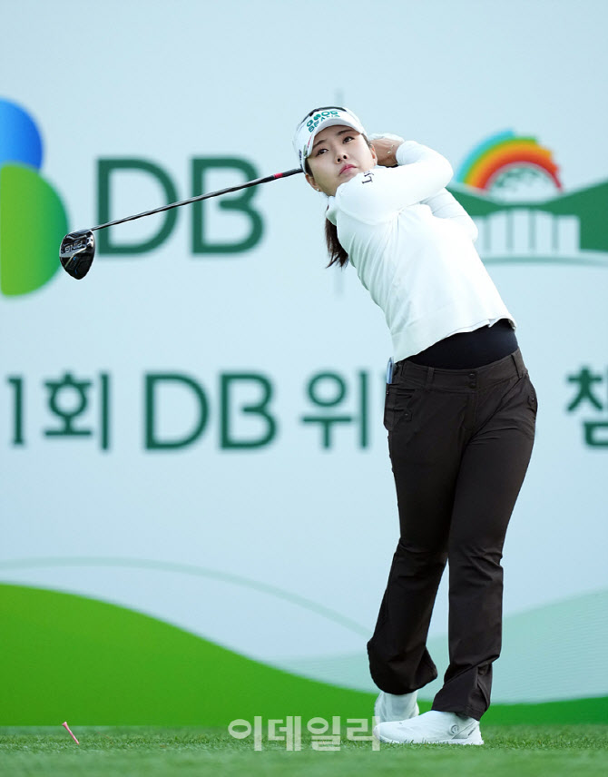 [포토]장은수,정상 향한 첫 티샷