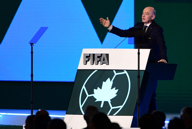 인판티노 FIFA 회장, '4선 도전' 공식화…2031년까지 장기 집권 가시화