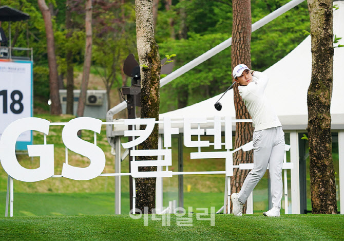 [포토] 조우영, 호쾌한 티샷으로 시작