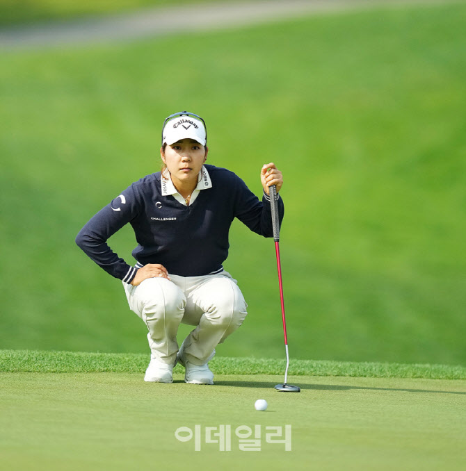 [포토]박단유,먼거리 버디를 노린다