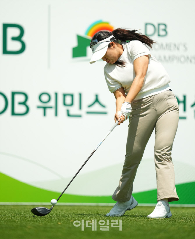 [포토]임지유,힘찬 티샷 임팩트