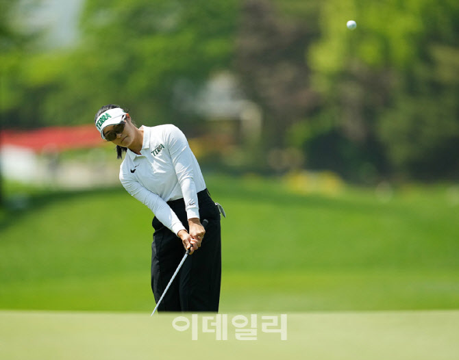 [포토]김민별,칩인 노리는 어프로치