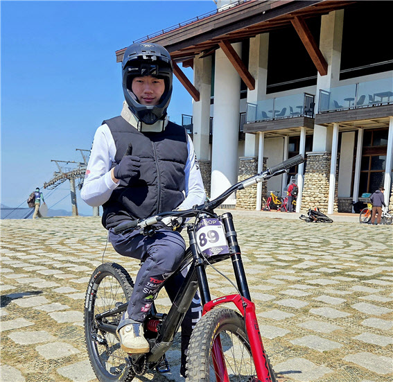 '첫 월드시리즈 마친 MTB 국가대표' 배준호 "우리도 세계와 경쟁"