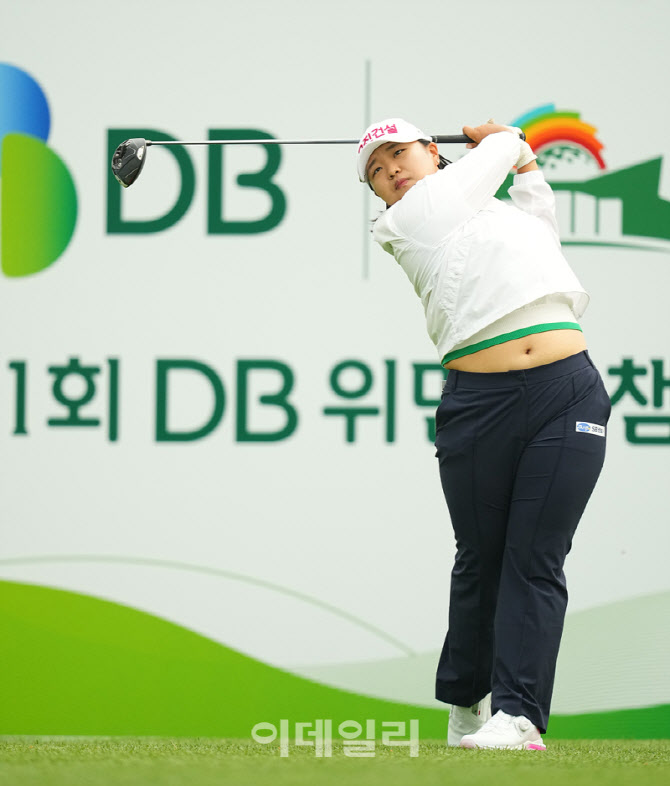 [포토]신다인,무비데이는 올라가자