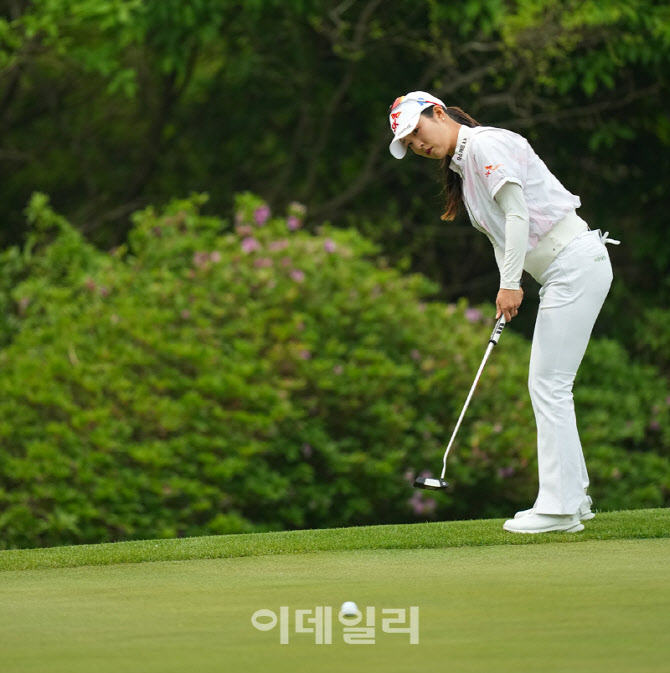 [포토]김재희,먼거리 버디 도전