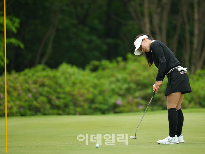 [포토]황정미,파 퍼트 들어가라