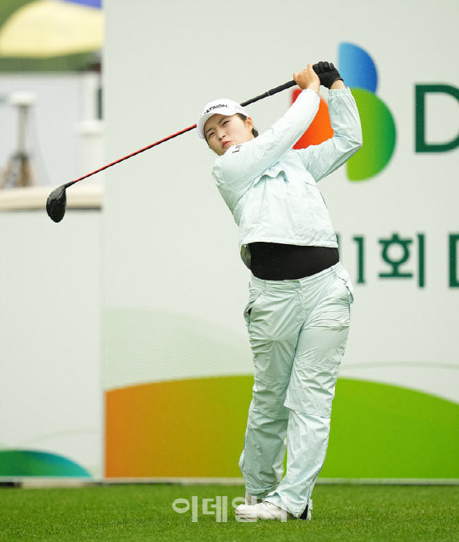 [포토]김서윤,노련한 첫 티샷