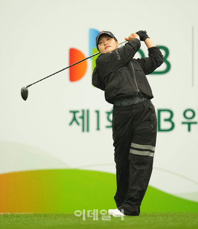 [포토]홍현지,순위를 최대한 올린다
