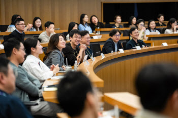 'CJ 이재현 장남' 이선호, 전 계열사에 메시지 “연결·시너지 중요”