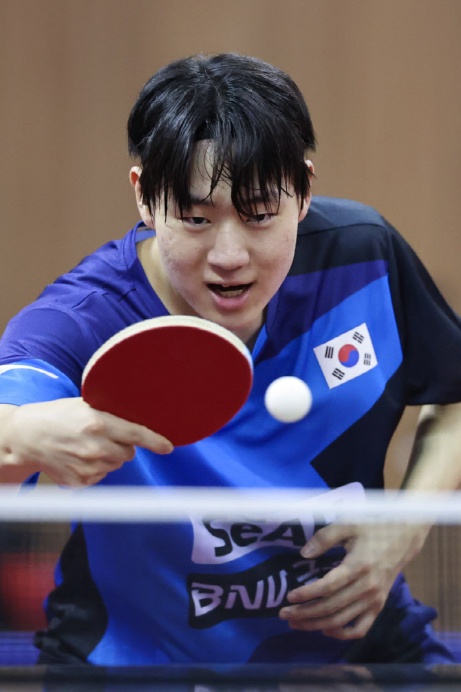 남자 탁구대표팀, 잉글랜드 누르고 조 2위…중국과 8강서 격돌 전망