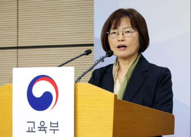 평가원장 “6월모평부터 영어 출제위원 50% 현직 교사로”