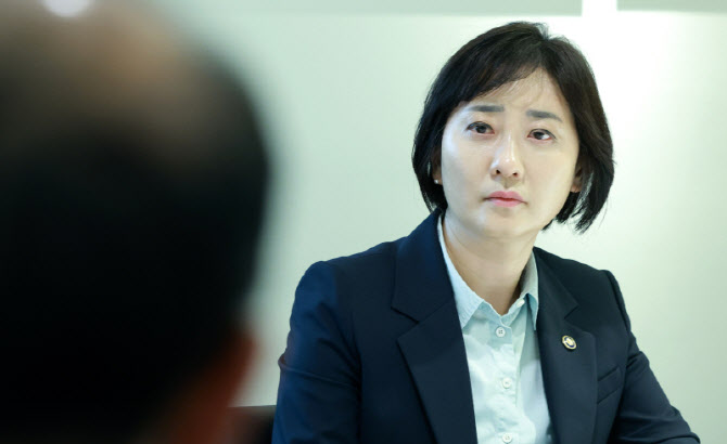 AI·저출생·고령화 ‘삼중충격’…사회보장 판 다시 짠다