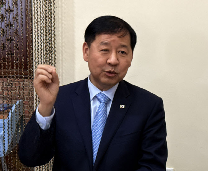 구윤철 "석유최고가격제 종료 시점은 중동 상황에 달려...물가 예의주시"