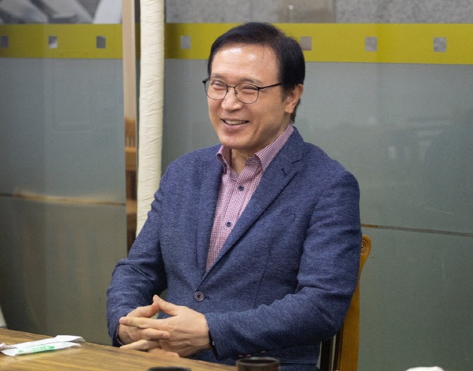 임태희 "현장학습 사고에 교사 탓한 법원, 기피현상에 책임 있어"