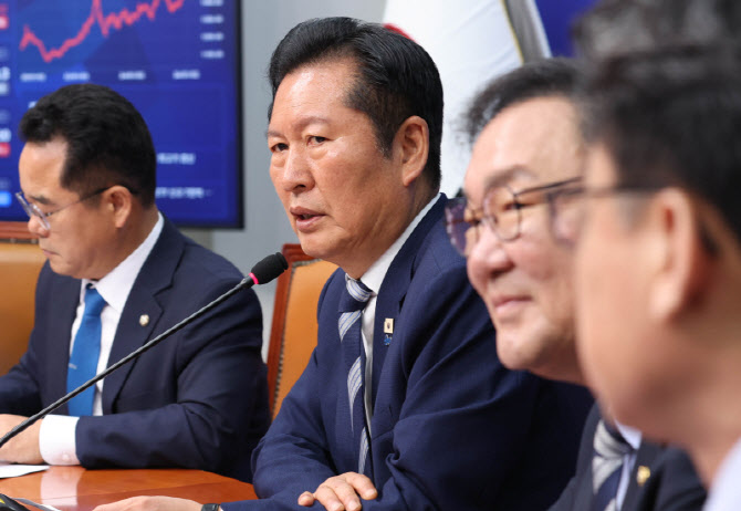 [포토]'발언하는 정청래 대표'