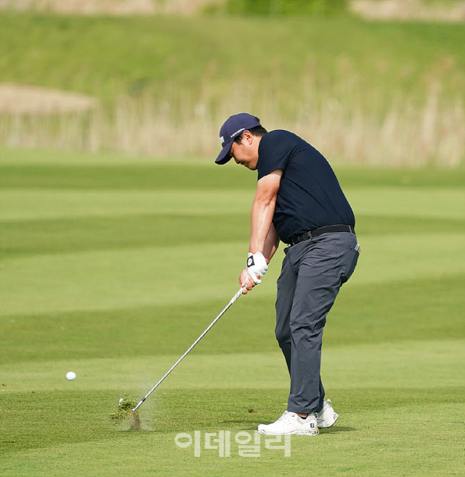 [포토] 고석완, 강하고 빠르게