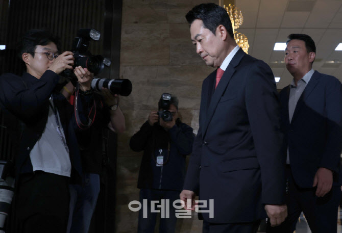 [포토]장동혁 대표, '본회의 앞두고 의원총회 참석'