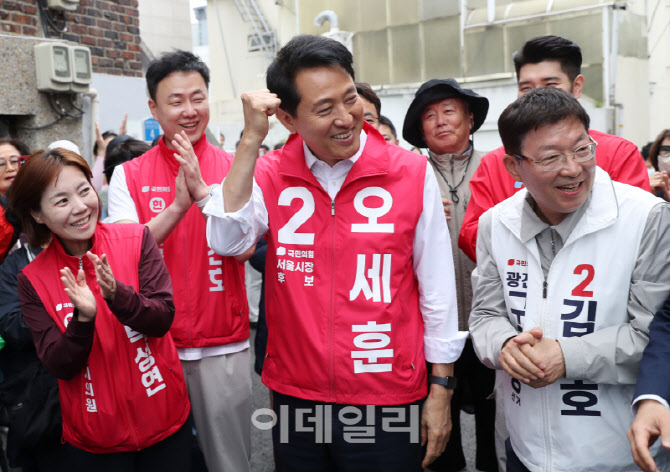 [포토] 화이팅 외치는 오세훈 후보