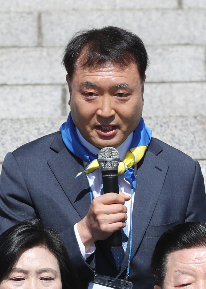 '이동재 前 채널A 기자 명예훼손' 황희석, 벌금형 선고