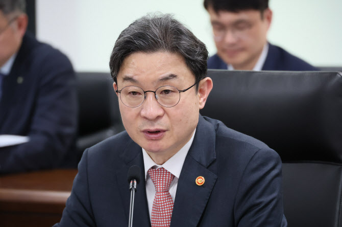 이억원 “스타트업이 미래 성장동력”…서울 동북권 첫 AI 창업 허브 개소