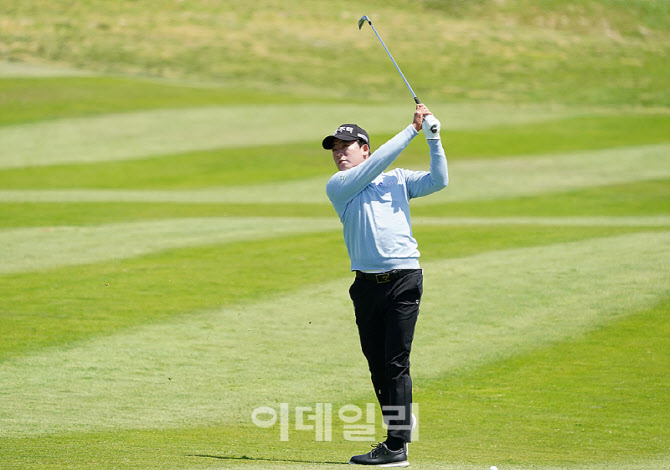 [포토] 김승혁, 노련한 경기력으로