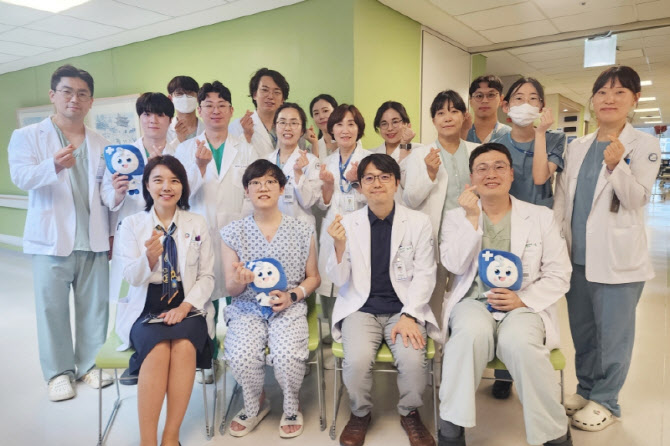 인천세종병원, 하루에 두 건 심장이식 성공…말기 심부전 환자 생명 구하다