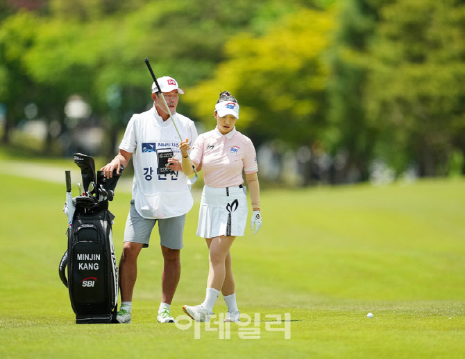 [포토]강민진,클럽 선택의 시간