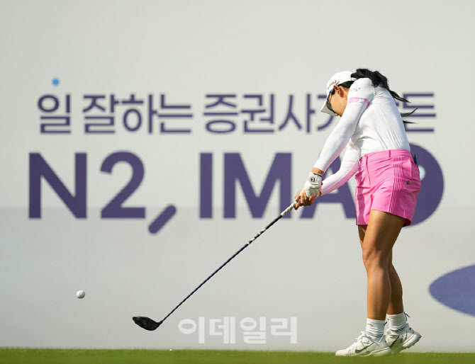[포토]박보겸,장타로 시작해본다