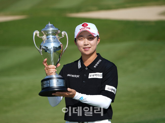 [포토]김효주,5년만에 국내 대회 우승 달성