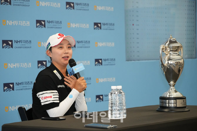 [포토]김효주,우승 공식 인터뷰