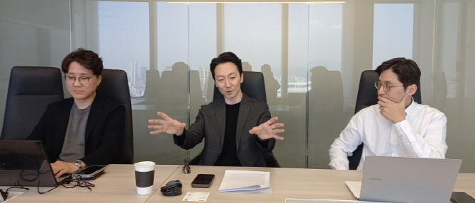 “스테이블코인 지연땐 100조 유출…은행 주도 넣되, 위헌적 거래소 규제 빼야”