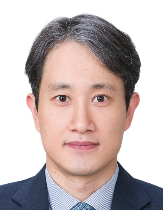 “석유 최고가격제 정산, 시장가로 계산해야”