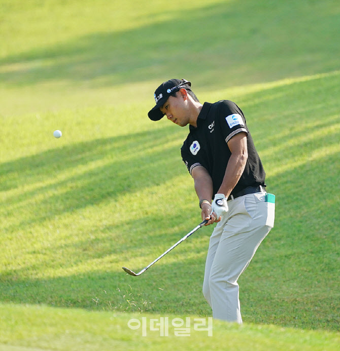 [포토] 조우영, 찰떡같이 붙어라