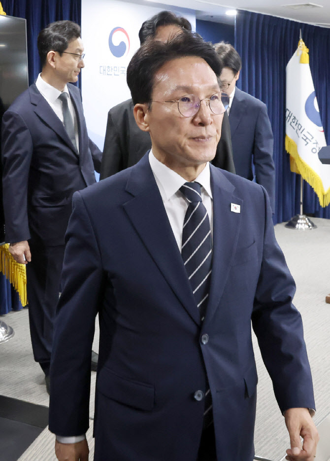 [포토]삼성전자 파업 관련 대국민 담화 마친 김민석 총리