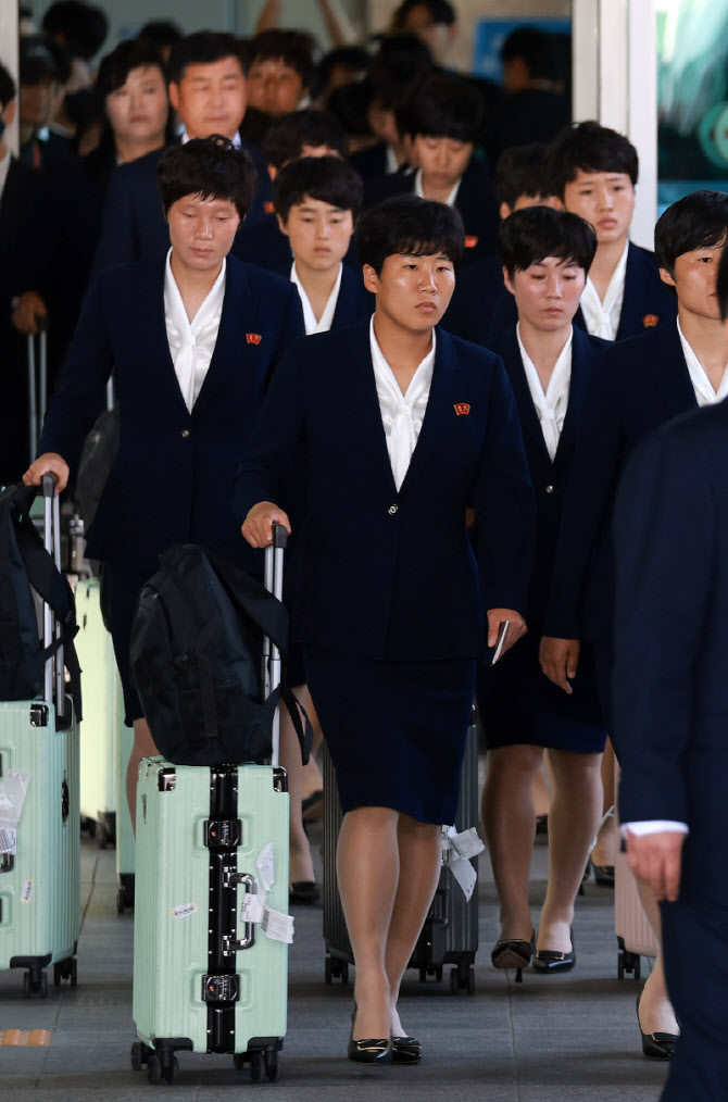 [포토]방한한 북한 여자축구팀