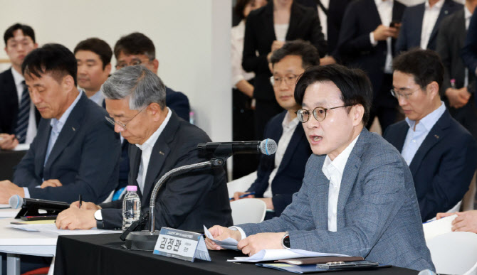 [포토]발언하는 김정관 산업부 장관
