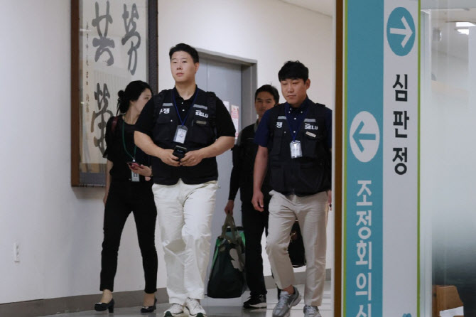 삼성전자 노조 "법원 결정 존중…21일 쟁의활동 할 것"