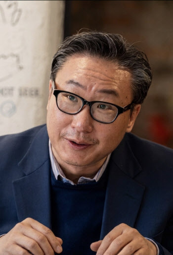 아내 기억 가진 사이보그가 묻는다, 인간이란 무엇인가[문화대상 이 작품]