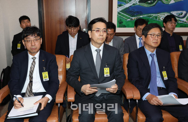 [포토]GTX-A 철근 누락 현안질의 출석한 이안호-이한우-최동식