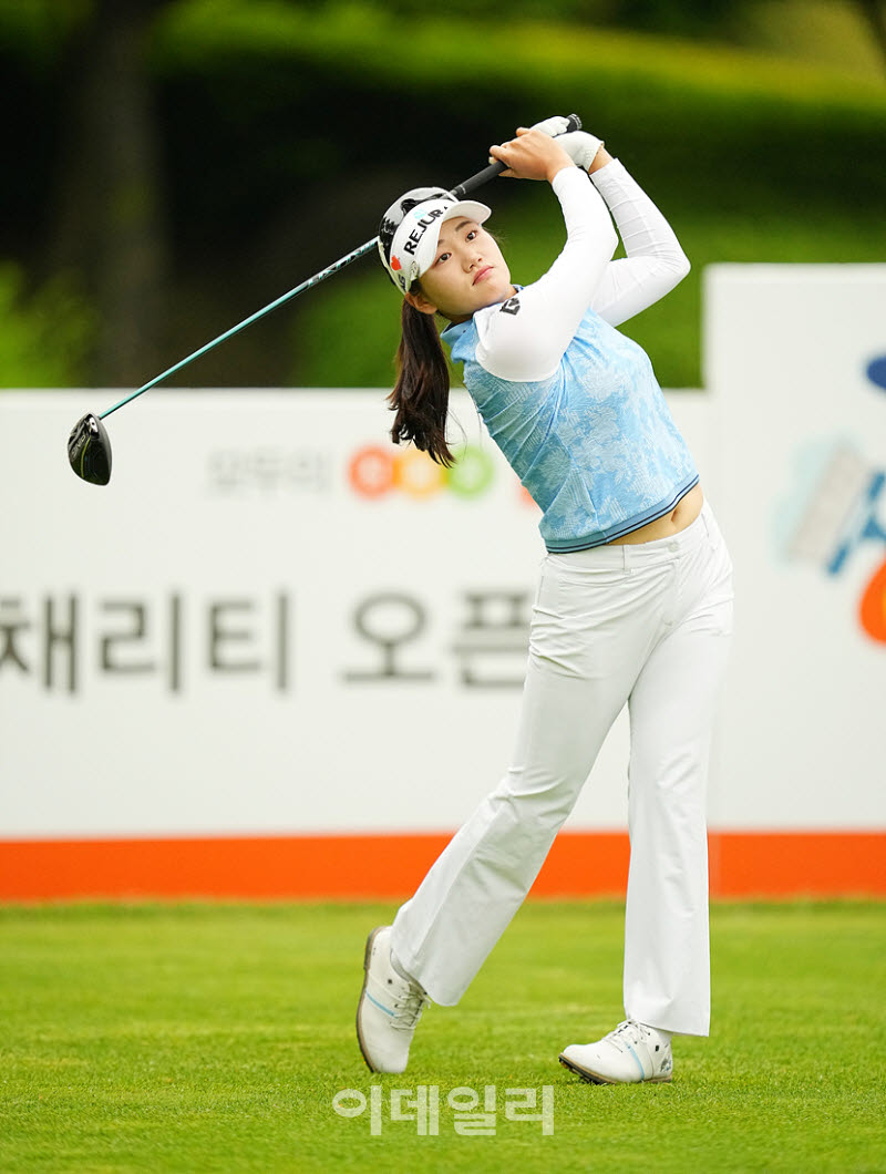 [포토]노승희,첫 홀 강하게 시작한다