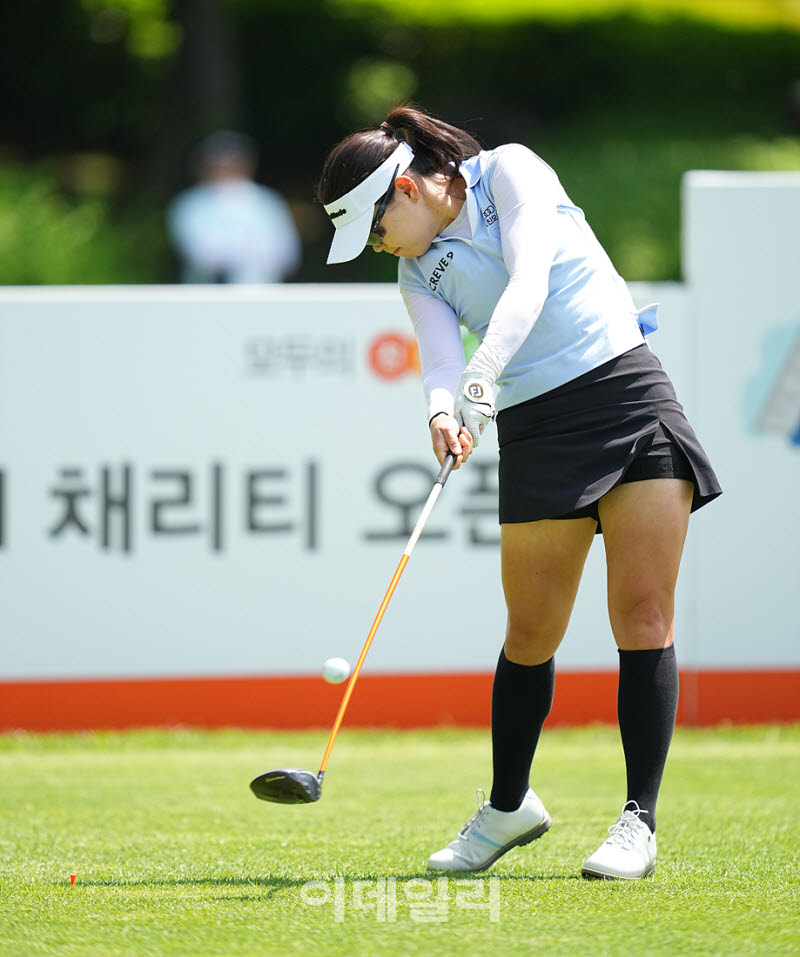 [포토]김소정,부드러운 임팩트 공략
