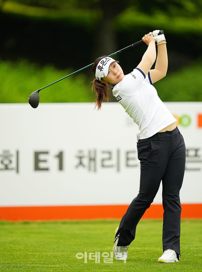 [포토]김지영,최대한 올라간다