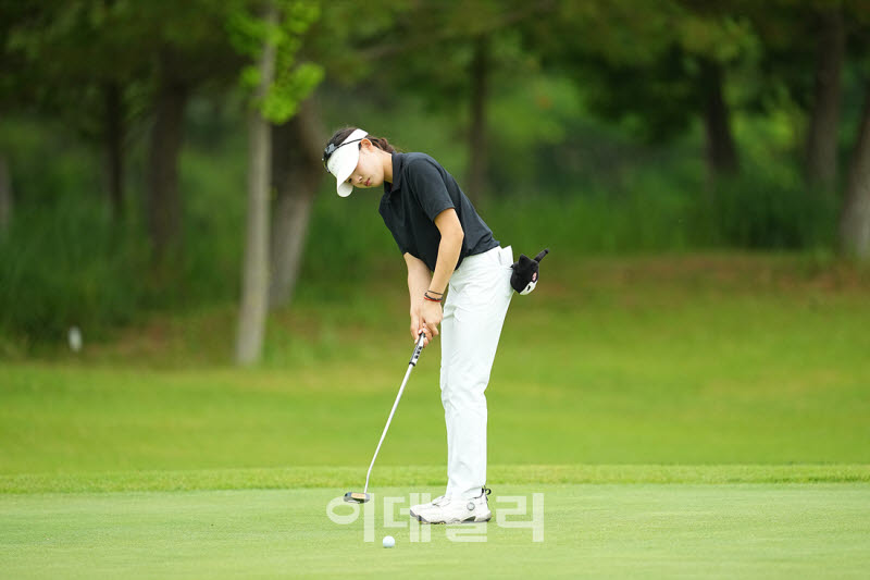 [포토]박효담,실수없는 버디 퍼트