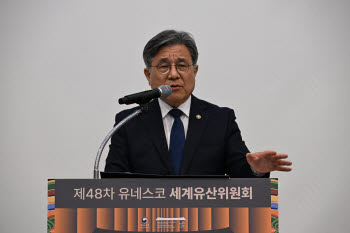 허민 "부산에 축구장 2배 규모 '대한민국관' 선보일 것"