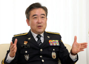 '통일교 수사 무마' 압수수색에…윤희근 "어이없고 가당치 않아"
