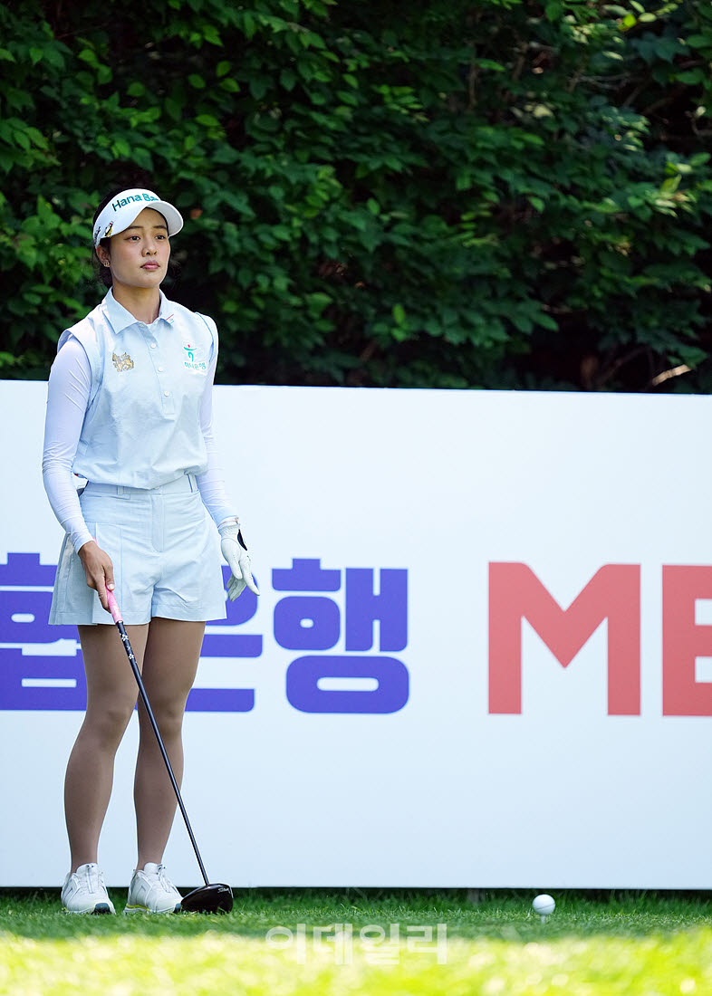 [포토]짜라위 분짠,차분한 첫 홀
